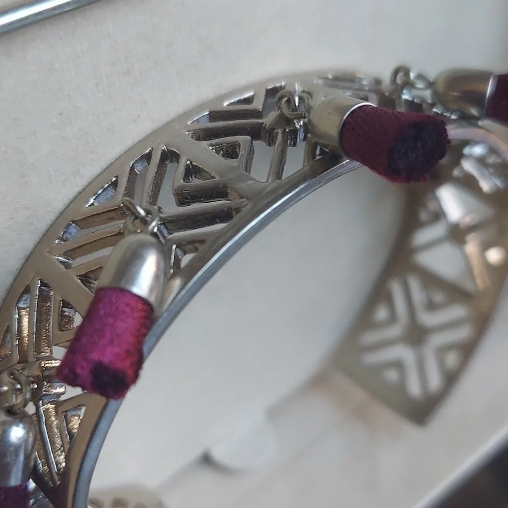 Jen Atkins x Chloe & Isabel hair cuff -  antique silver with red tassels